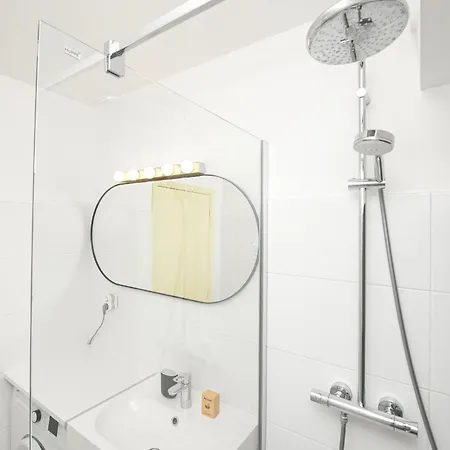 Vue Port De Garavan Μεντόν